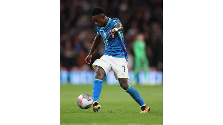 Vinícius Júnior é símbolo da luta antirracista no futebol. Foto: Catherine Ivill/Getty Images