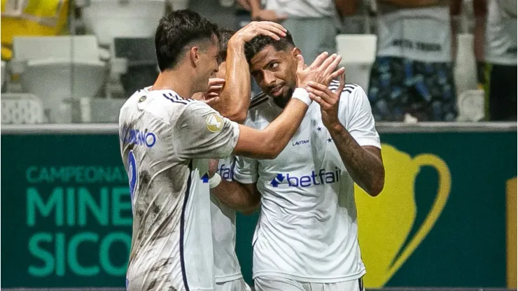 MG - BELO HORIZONTE - 30/03/2024 - MINEIRO 2024, ATLETICO-MG X CRUZEIRO - FINAL - Juan Dinenno<br />
Jogador de futebol argentino<br />
 jogador do Cruzeiro comemora seu gol durante partida contra o Atletico-MG no estadio Arena MRV pelo campeonato Mineiro 2024. (Foto: Fernando Moreno/AGIF)
