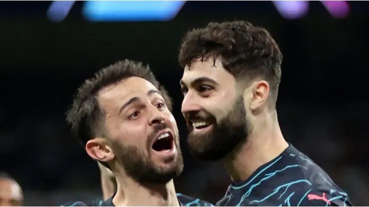 Bernardo Silva e Gvardiol comemoram gol do City. Foto: Clive Brunskill/Getty Images
