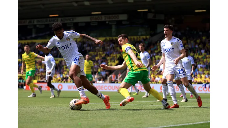 Norwich e Leeds habitualmente disputam a Premier League e duelam por última vaga na elite inglesa (Foto: Stephen Pond/Getty Images)
