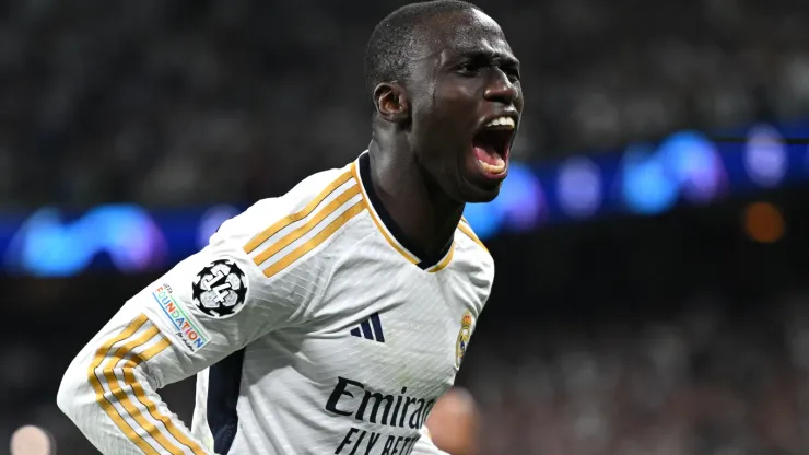 Mendy: Ancelotti quer permanência do francês no Real Madrid (Foto: David Ramos/Getty Images)
