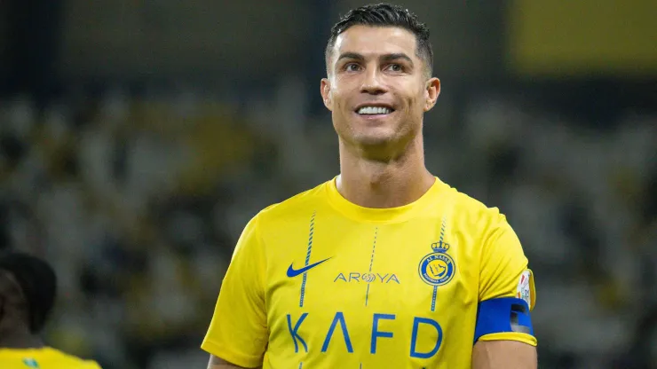 Cristiano Ronaldo pode voltar ao futebol europeu. 
