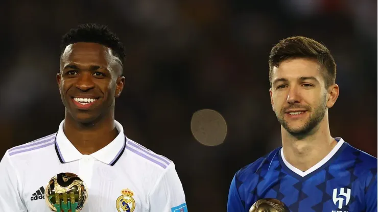 Vietto ao lado de Vini Jr no Mundial de Clubes. Foto: Michael Steele/Getty Images
