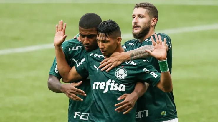 Rony, Lucas Esteves e Zé Rafael juntos pelo Palmeiras
