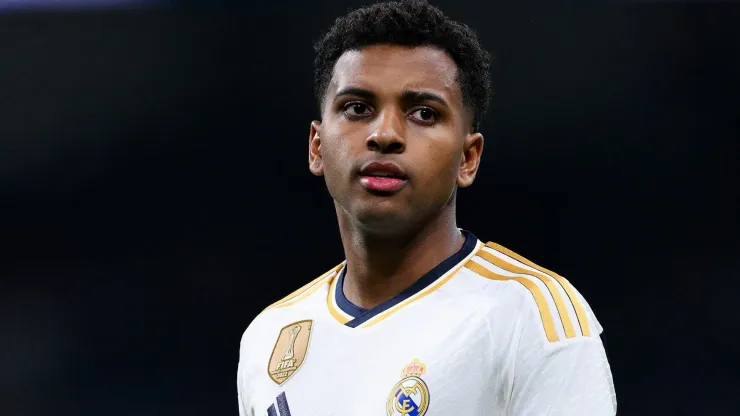 Rodrygo deixa o Real Madrid de lado e aponta o melhor time do futebol europeu.
