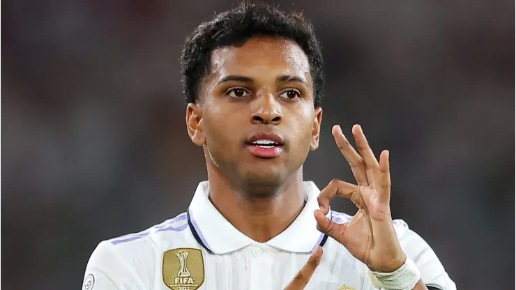 Real Madrid e Manchester City podem fechar troca de jogadores envolvendo Rodrygo (Photo by Fran Santiago/Getty Images)
