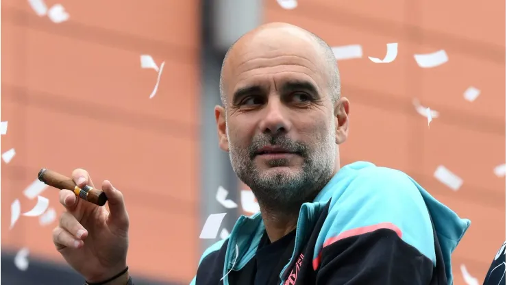 Guardiola é avisado de decisão dos clubes da Premier League. Foto: Ben Roberts Photo/Getty Images
