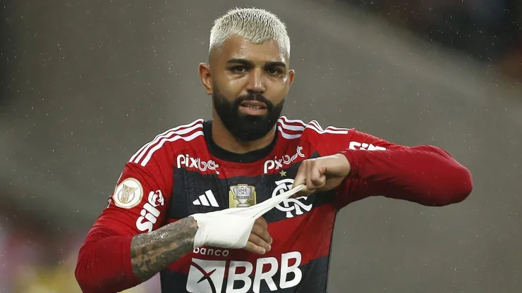 Gabigol não deve permanecer no Flamengo. 
