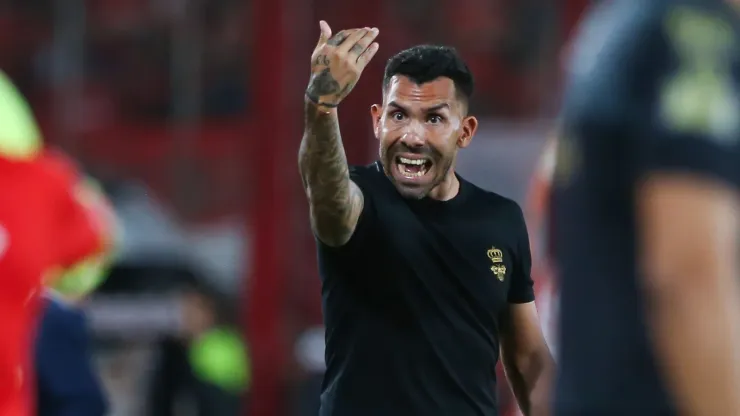 Tévez em partida pelo Independiente, da Argentina
