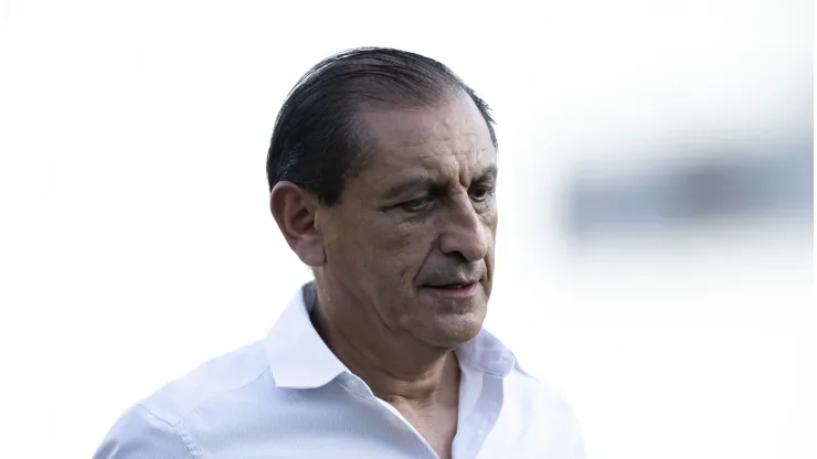 Ex-Corinthians sai de cima do muro e revela preferência entre Ramón Díaz e Fábio Carille. Foto: Jorge Rodrigues/AGIF
