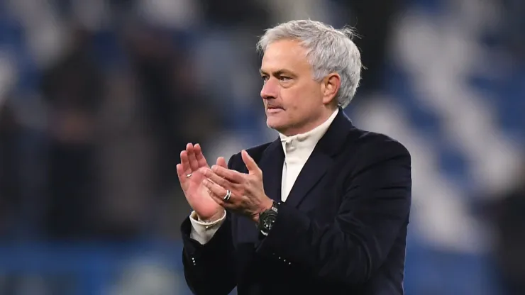 Atualmente, Mourinho é técnico do Fenerbahçe. (Photo by Alessandro Sabattini/Getty Images)
