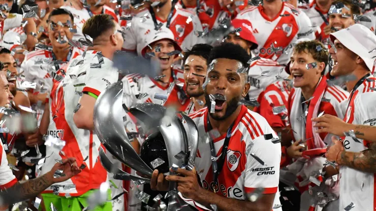 River Plate pode acabar cedendo atleta ao futebol brasileiro. 
