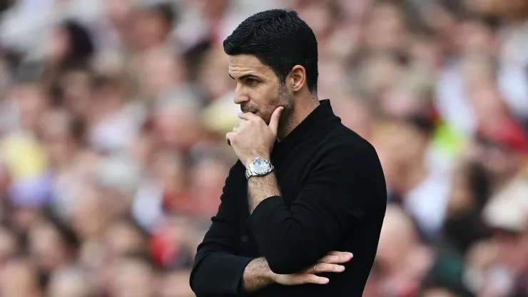 Reserva com Arteta, jogador foi alvo de ofertas (Foto: Shaun Botterill/Getty Images)
