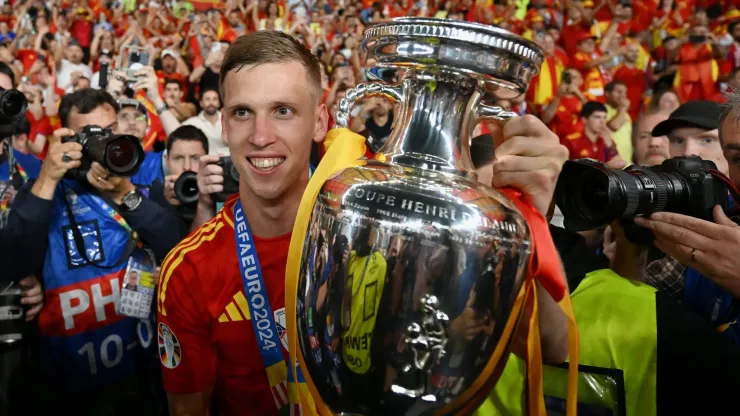 Dani Olmo está sendo sondado por diversos gigantes europeus.
