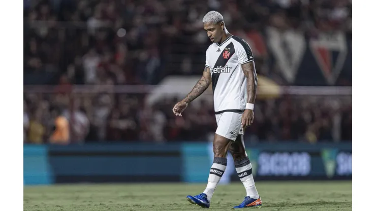 David em campo pelo Vasco na partida contra o Atlético-GO pelo Brasileirão. (AGIF / Alamy Stock Photo)
