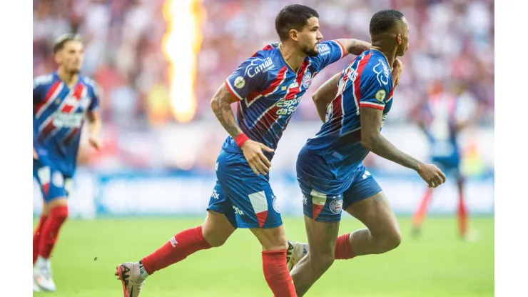 Jean Lucas comemora seu gol no duelo entre Bahia e Cuiabá, pelo Brasileirão. (AGIF / Alamy Stock Photo)
