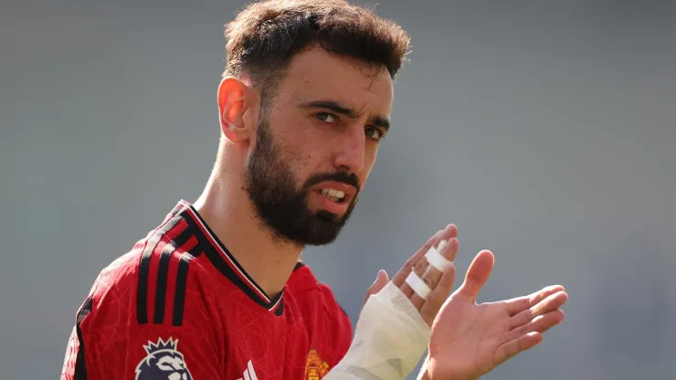 Manchester United e PSG negociam troca de 4 jogadores; Bruno Fernandes faz parte. 
