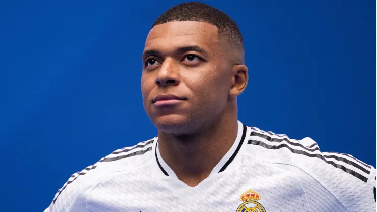 Mbappé durante sua apresentação pelo Real Madrid (Photo by David Ramos/Getty Images)
