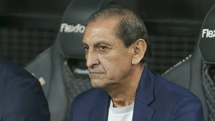 Ramón Díaz, técnico do Corinthians. (Photo by Ricardo Moreira/Getty Images)
