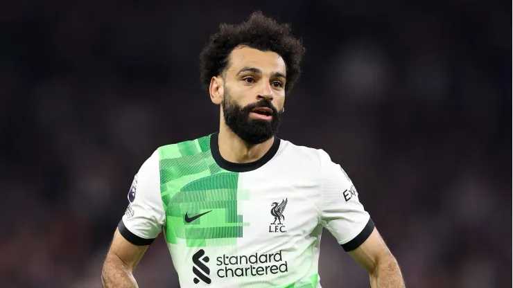 Liverpool negocia com substituto de Salah, diz companheiro do egípcio. (Photo by Alex Pantling/Getty Images)
