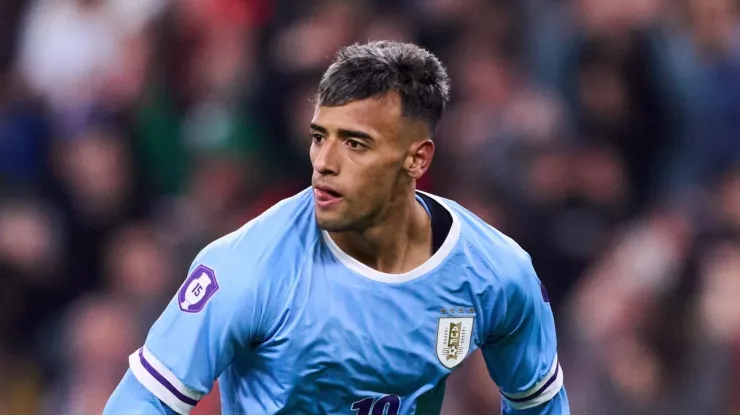 Luciano Rodriguez acerta com novo clube. Foto: Juan Manuel Serrano Arce/Getty Images
