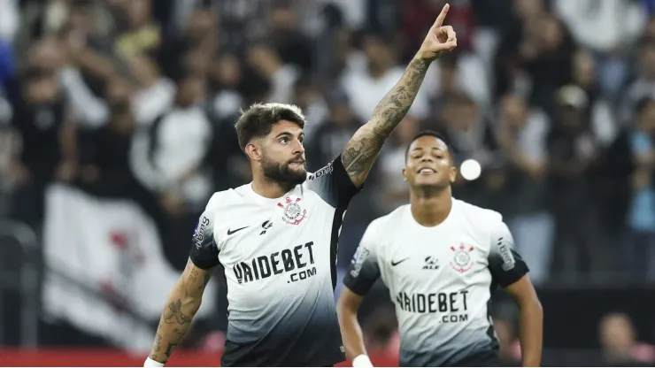 Corinthians recebe proposta e destino de atacante do elenco deve ser a Premier League. 
