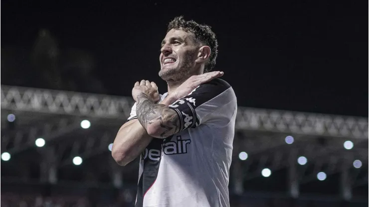 Vegetti aceita trocar o Vasco por outro campeão da Libertadores, afirma portal. Foto: Heber Gomes/AGIF
