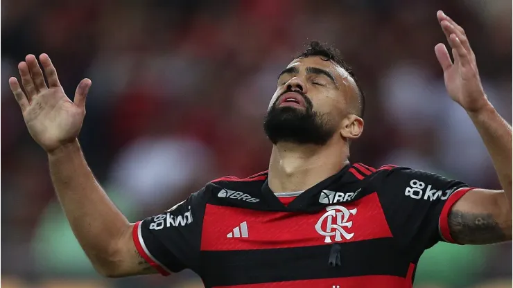 Fabrício Bruno ainda continua a ter seu nome especulado para uma transferência.(Foto: Wagner Meier/Getty Images)
