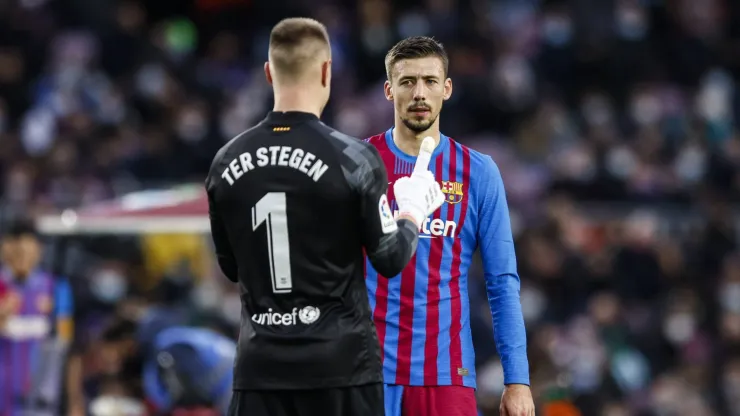 Titular do Barcelona pode acabar deixando o clube para reforçar rival. 
