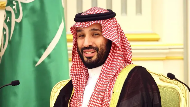 Dono do Newcastle, Mohammad bin Salman negocia compra de gigante do Brasileirão.
