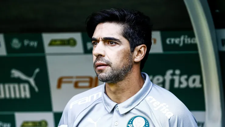 Abel Ferreira contará com elenco quase todo do Palmeiras para jogo desta quarta-feira (21). Foto: Marco Miatelo/AGIF
