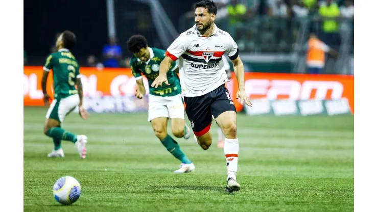 Calleri em ação no clássico entre Palmeiras e São Paulo pelo Brasileirão, no dia 18 de agosto de 2024. (Associated Press / Alamy Stock Photo)
