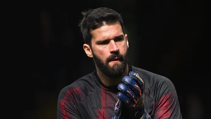 Goleiro Alisson fica no Liverpool para a temporada 2024/25. Foto: Justin Setterfield/Getty Images
