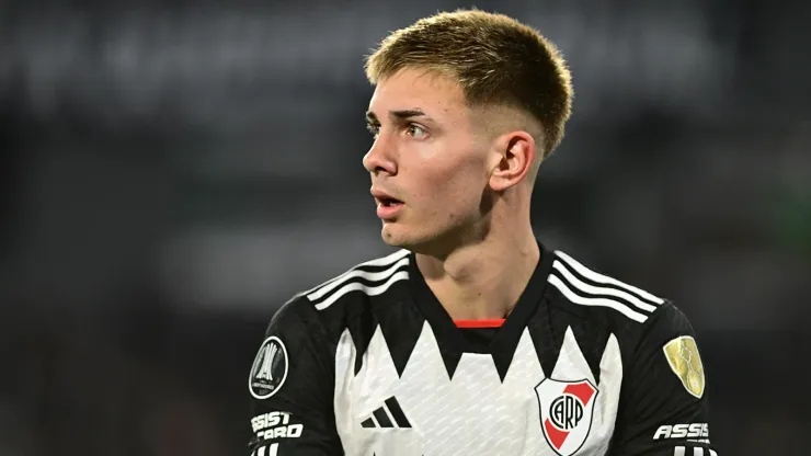 Franco Mastantuono, do River Plate, é a nova joia que interessa ao Real Madrid (Foto: Hernan Cortez/Getty Images)
