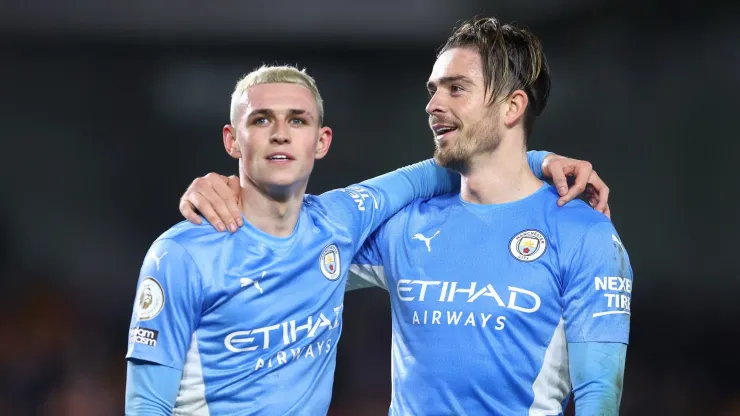 Phil Foden e Jack Grealish, atletas do Manchester City e da Seleção Inglesa. (Photo by Clive Rose/Getty Images)
