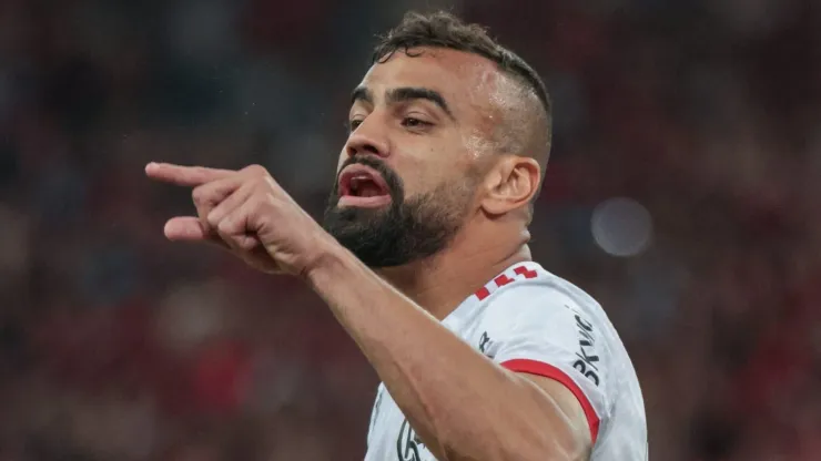 Fabrício Bruno, zagueiro do Flamengo, detona arbitragem contra o Corinthians. Foto: Robson Mafra/AGIF
