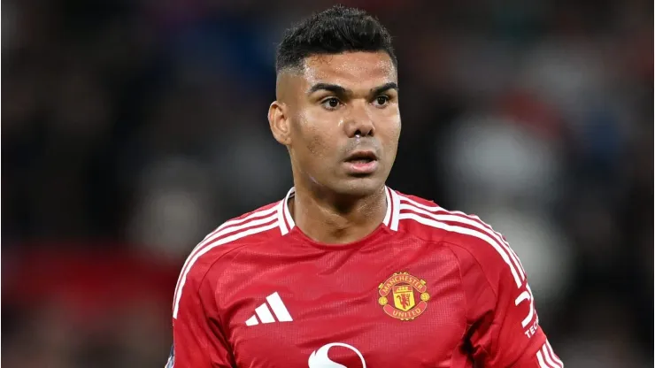 Casemiro tem negociação em andamento para deixar o Manchester United e a Premier League. 
