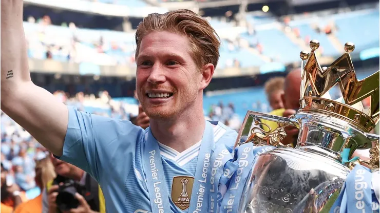 De Bruyne toma decisão de última hora envolvendo saída do Manchester City  (Photo by Naomi Baker/Getty Images)
