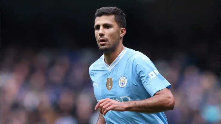 Rodri, do Manchester City, durante o jogo da Premier League entre Manchester City e Everton no Etihad Stadium. (Foto: Alex Livesey/Getty Images)
