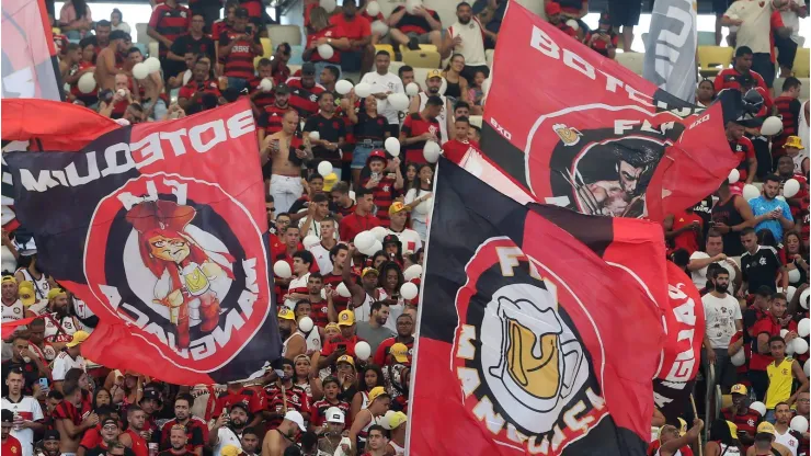 Torcedores do Flamengo, durante a partida entre Flamengo e Botafogo, pela 3ª rodada do Campeonato Brasileiro 2023, no Estádio do Maracanã, neste domingo 30. (Foto: PRESSIN: Daniel Castelo Branco)
