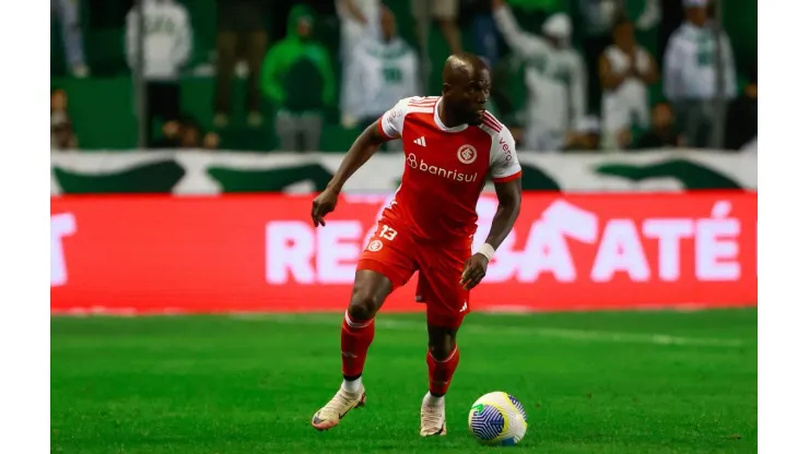 Enner Valencia em campo no duelo entre Juventude e Internacional no dia 01 de setembro de 2024, pelo Brasileirão. (Associated Press / Alamy Stock Photo)
