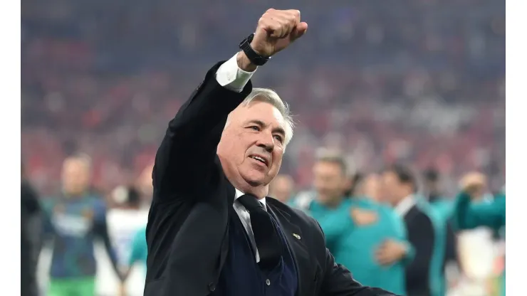 Ancelotti, treinador do real madrid quer que jogador importante fique no elenco. (Photo by David Ramos/Getty Images)
