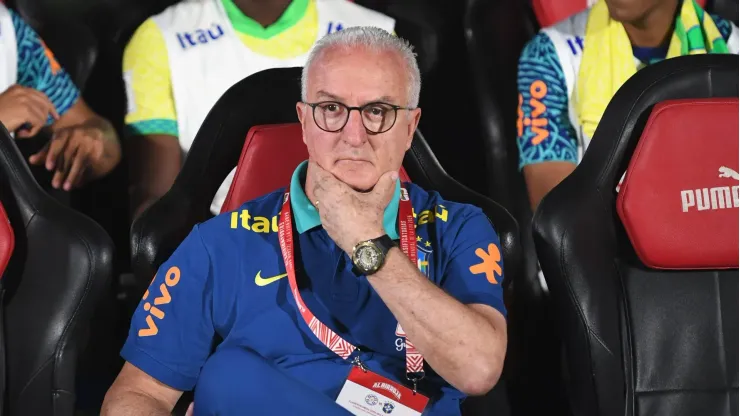 Ídolo da Seleção Brasileira detona desempenho e alfineta Dorival: “Deixa o povo revoltado”
