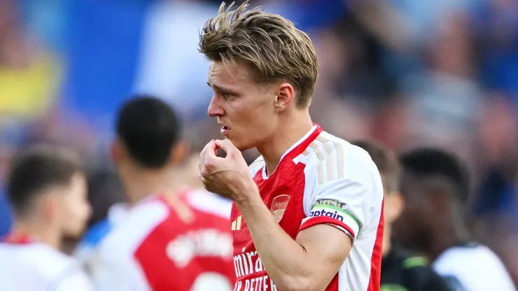 Odegaard virou problema no Arsenal por lesão (Foto: Shaun Botterill/Getty Images)
