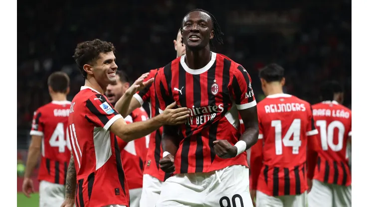 Abraham fez gol na primeira vitória do Milan na Serie A (Foto: Marco Luzzani/Getty Images)
