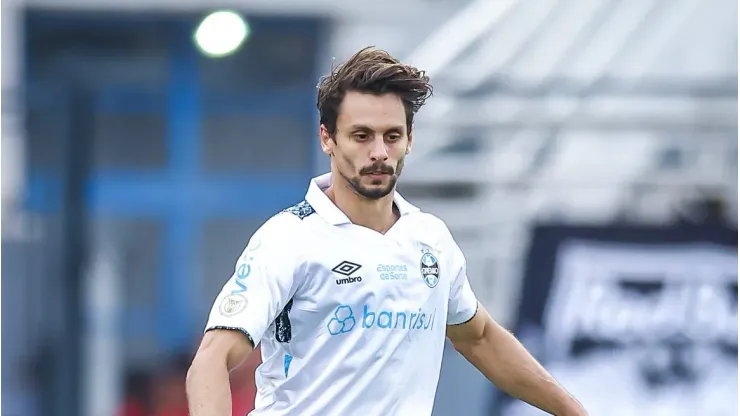 Rodrigo Caio comete dois pênaltis. Foto: Lucas Uebel/Grêmio
