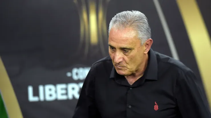 Tite é alvo de muitas críticas no Flamengo (Foto: Dhavid Normando/Getty Images)
