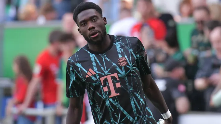 Alphonso Davies lateral do Bayern de Munique
