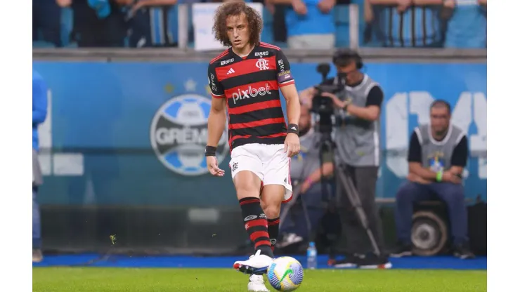 David Luiz em ação durante a partida entre Grêmio e Flamengo pelo Brasileirão, no dia 22 de setembro de 2024. (DiaEsportivo / Alamy Stock Photo)
