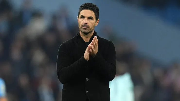 Arteta treinador em partida entre Arsenal e Manchester City
